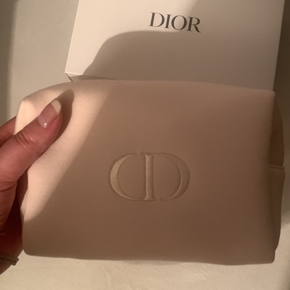 Dior - Light pale Pink Makeup Bag (brand new in packaging) - Picture 5 of 5